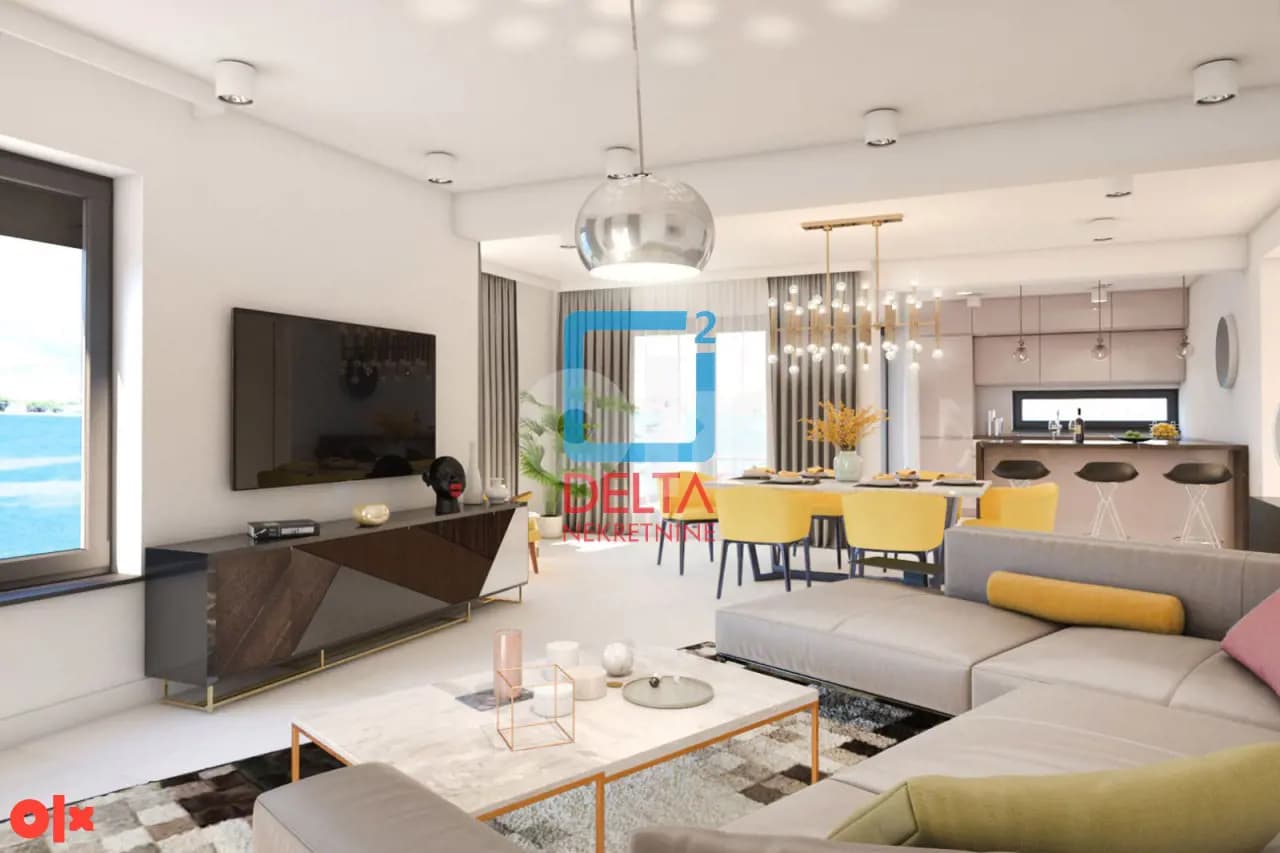 Trosoban apartman / bazen / parking / 80m2 / Trogir 1