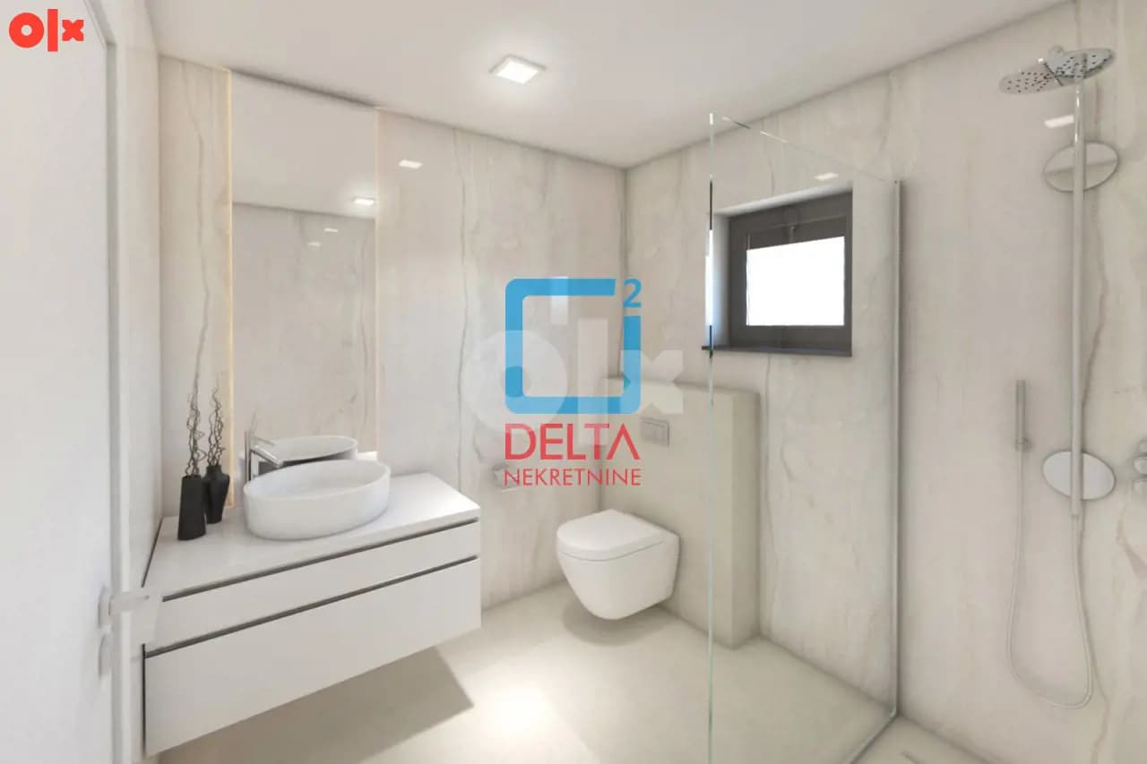 Trosoban apartman / bazen / parking / 80m2 / Trogir 1