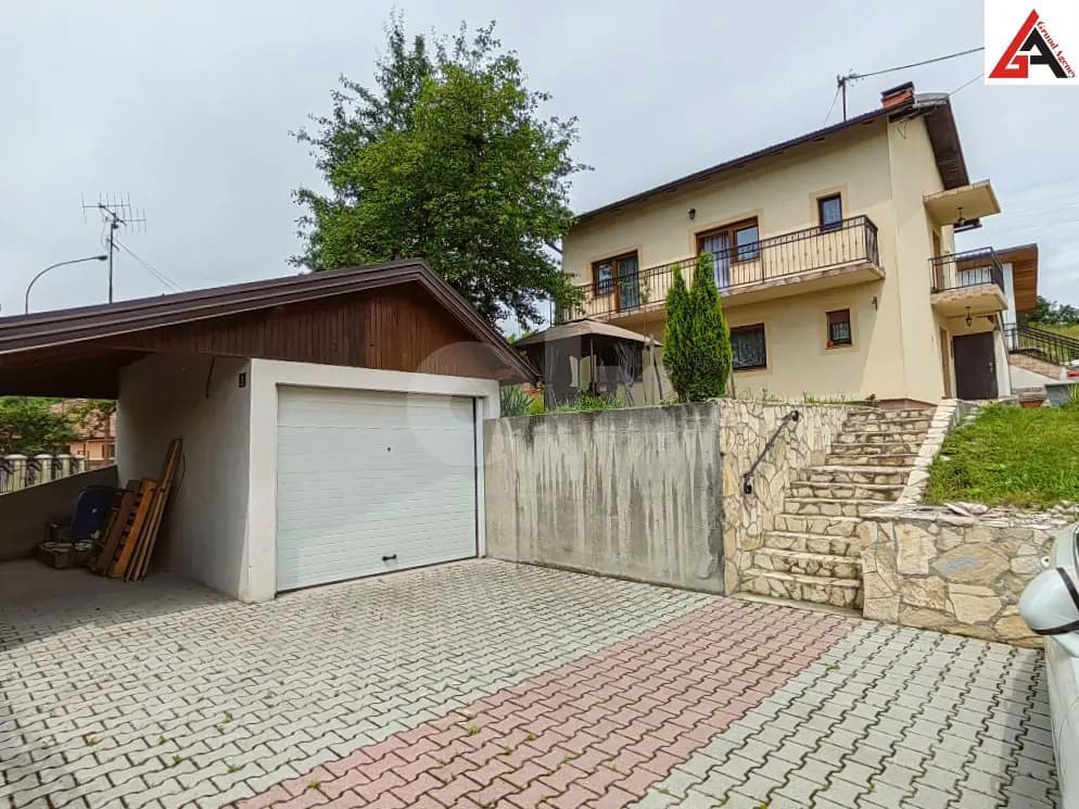 Kuća 150 m2 sa okućnicom 4040 m2 - KAKANJ 7