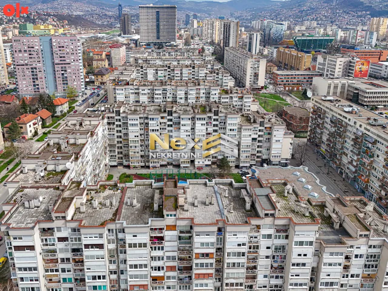 Renoviran dvoiposoban stan Envera Šehovića/Dolac Malta 5