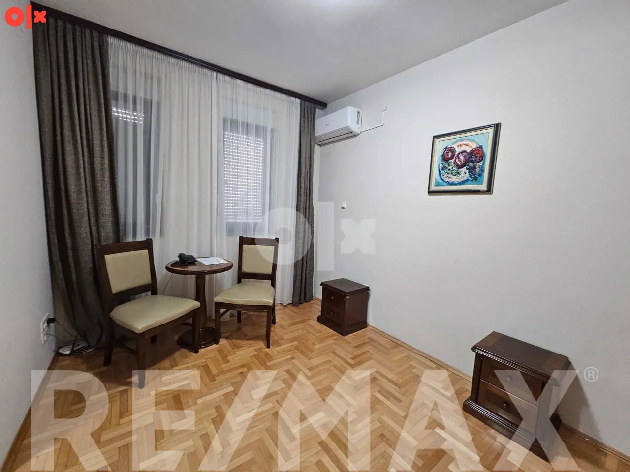 Iznajmljujemo poslovni prostor u centru-kancelarije 1