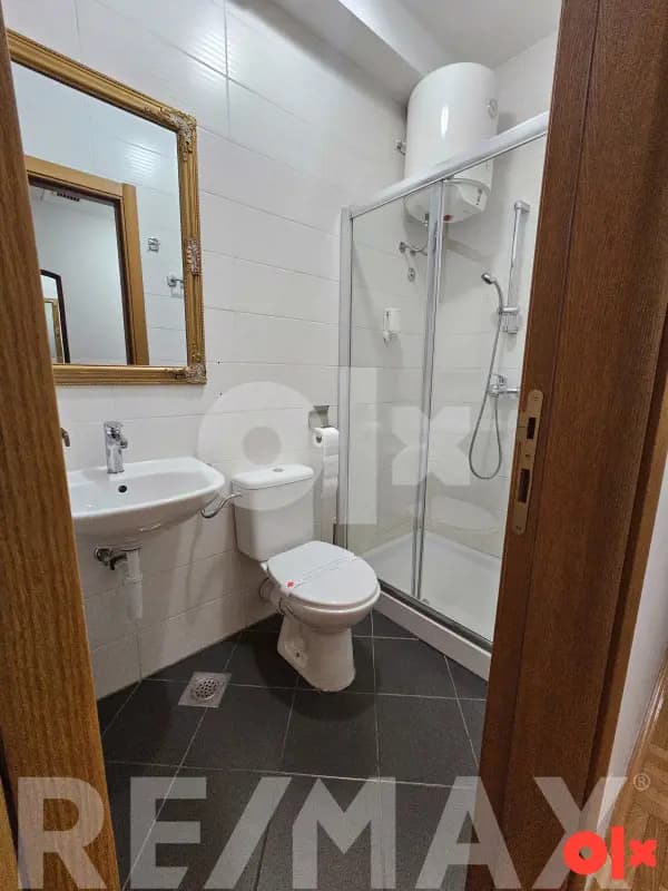 Iznajmljujemo poslovni prostor u centru-kancelarije 3