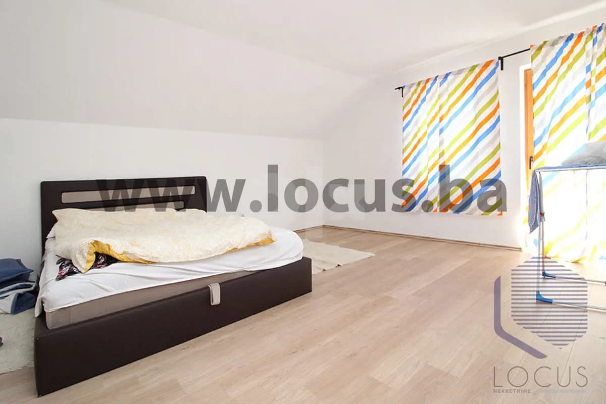 LOCUS: Novoizgrađena kuća, Pionirska dolina, Centar 1