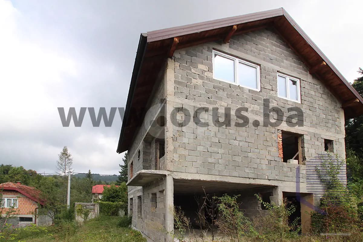 LOCUS: Kuća u izgradnji sa dvorištem, Rakovica, Ilidža 1