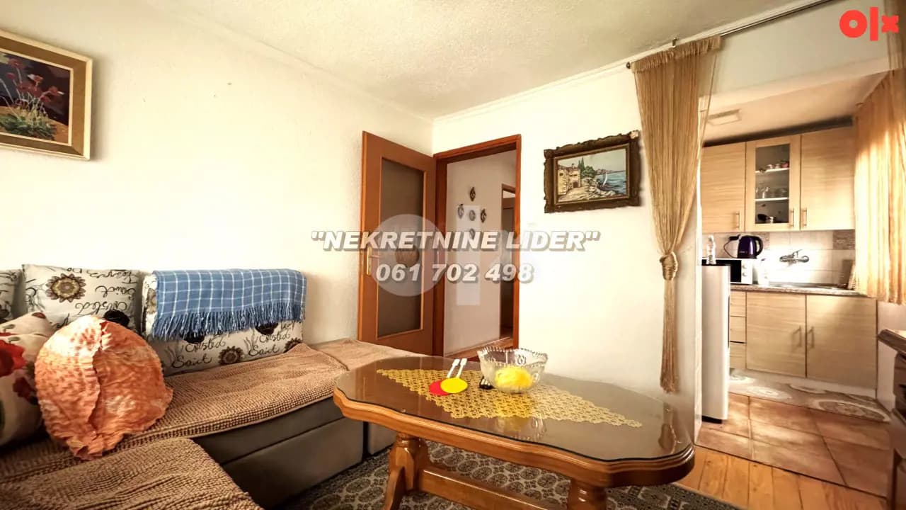 Porodična kuća sa 1104m2 zemljišta kod škole, Solina 5