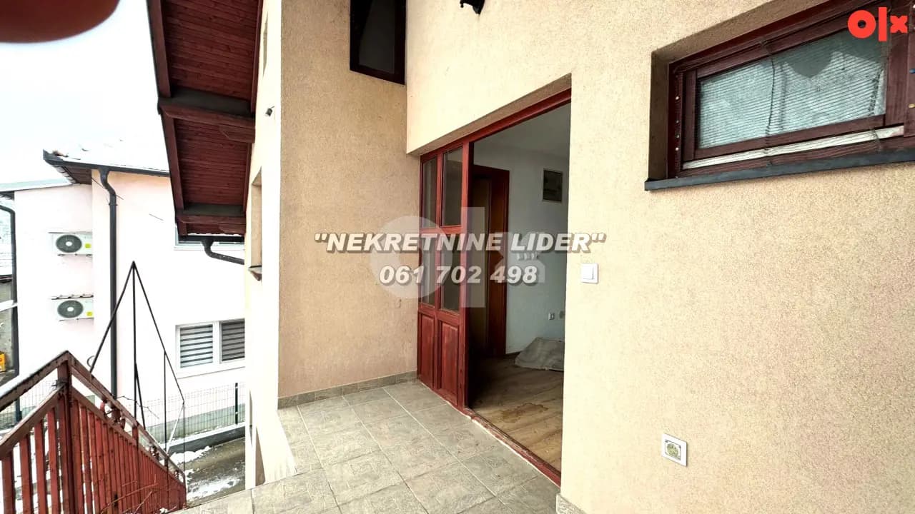 Porodična kuća sa 1104m2 zemljišta kod škole, Solina 7