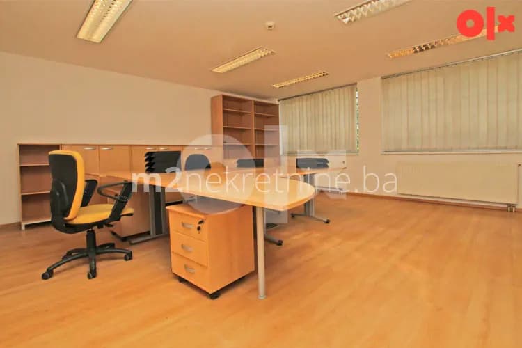 m2: Centar, ulica Tešanjska. Poslovni objekat 772m2 1
