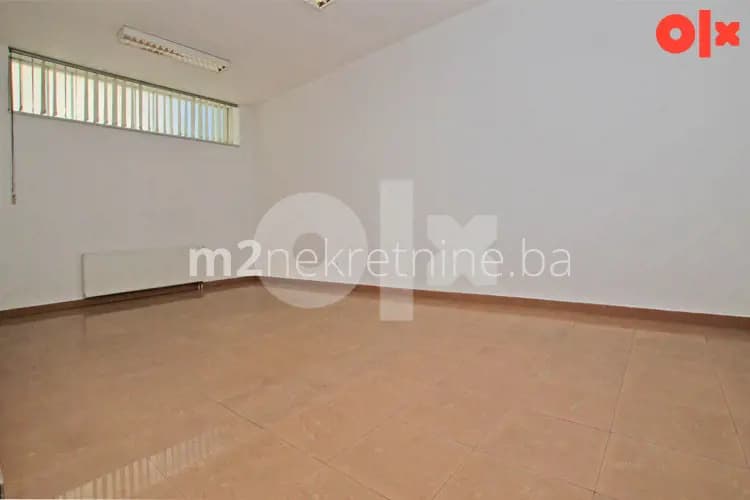 m2: Centar, ulica Tešanjska. Poslovni objekat 772m2 3