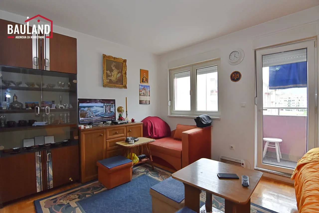 Garsonjera, 26m2, drugi sprat, balkon / Istočno Sarajevo 1