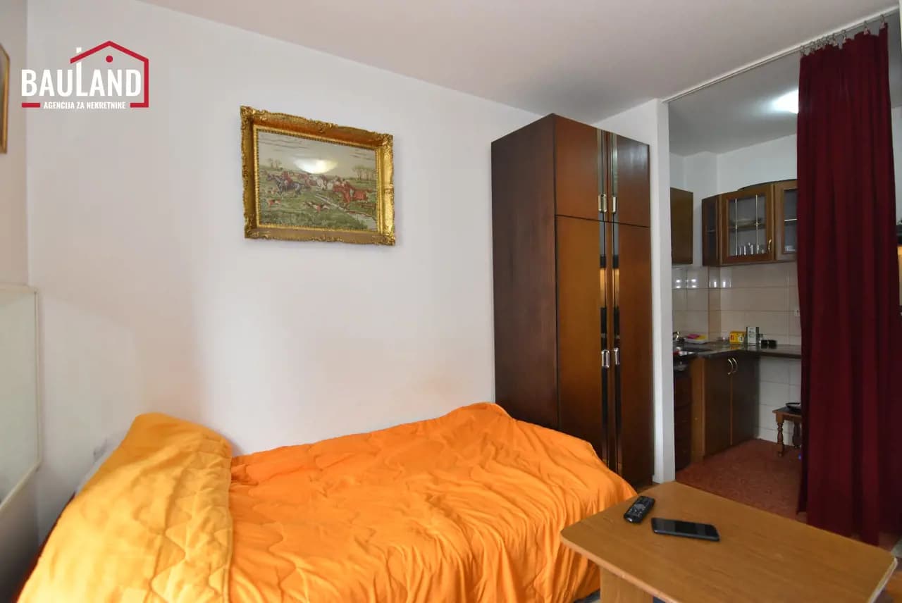 Garsonjera, 26m2, drugi sprat, balkon / Istočno Sarajevo 2