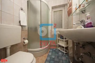 Adaptiran dvosoban stan / 1.sprat / Šenoina / Centar 4