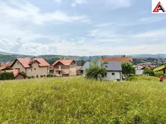 Kuća 150 m2 sa okućnicom 4040 m2 - KAKANJ 12