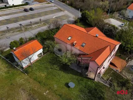EOS / Kuća / Široki Brijeg / Knešpolje / 785 m2 14