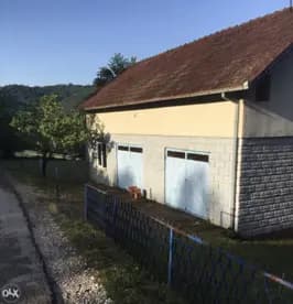 Tri kuće na placu u Loparama - 5515 m2 7