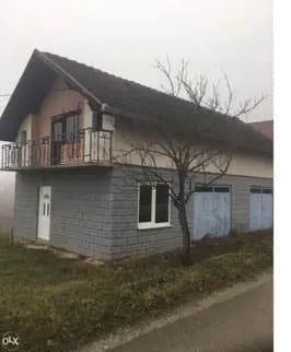 Tri kuće na placu u Loparama - 5515 m2 12