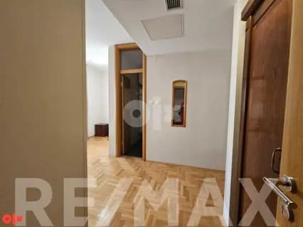 Iznajmljujemo poslovni prostor u centru-kancelarije 3