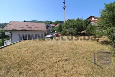LOCUS: Novoizgrađena kuća, Pionirska dolina, Centar 15