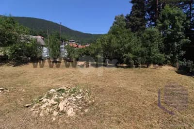 LOCUS: Novoizgrađena kuća, Pionirska dolina, Centar 16