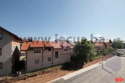 LOCUS prodaje: Trosoban stan, Braće Mulić, Dobrinja 9
