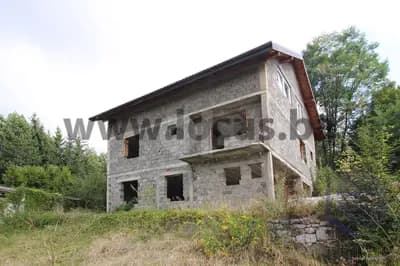 LOCUS: Kuća u izgradnji sa dvorištem, Rakovica, Ilidža 1
