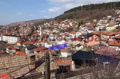 LOCUS: Atraktivna parcela sa pogledom na grad, Vratnik 3