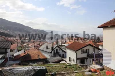 LOCUS: Atraktivna parcela sa pogledom na grad, Vratnik 6