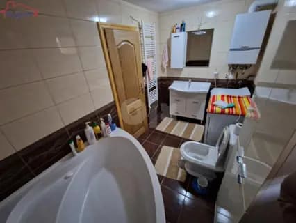 Agencija Sigenx prodaje kuću u Velešićima 6