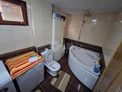 Agencija Sigenx prodaje kuću u Velešićima 8