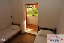 SIGENX izdaje: Apartmani/ Brač/ Sutivan 3