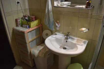 Trosoban stan u centru Travnika 9