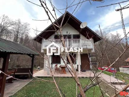 FLASH: Vikendica - BUSOVAČA - Dobruša 12