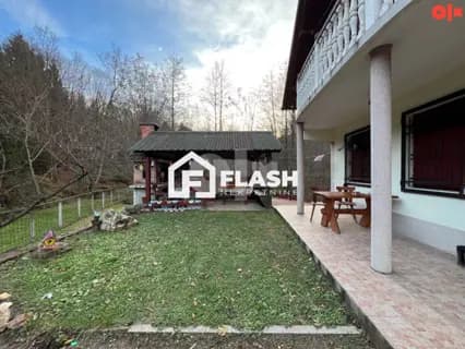 FLASH: Vikendica - BUSOVAČA - Dobruša 14