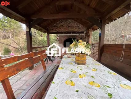 FLASH: Vikendica - BUSOVAČA - Dobruša 16
