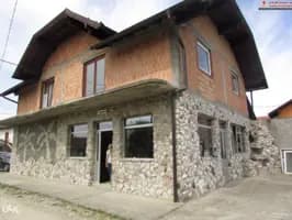 Stambeno poslovni objekat na ekstra lokaciji! 2129/TF 1