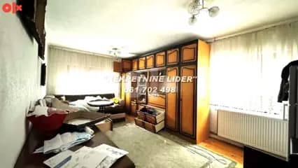 Porodična kuća sa 1104m2 zemljišta kod škole, Solina 2