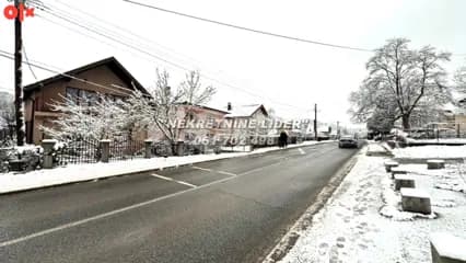 Porodična kuća sa 1104m2 zemljišta kod škole, Solina 13