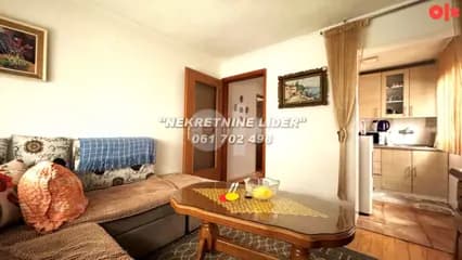 Porodična kuća sa 1104m2 zemljišta kod škole, Solina 14