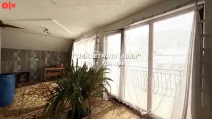 Porodična kuća sa 1104m2 zemljišta kod škole, Solina 17