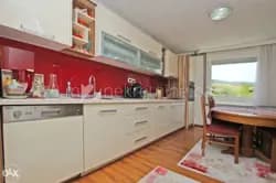m2: Breza, Kuća 160m2 na parceli 6132m2 sa voćnjakom 10