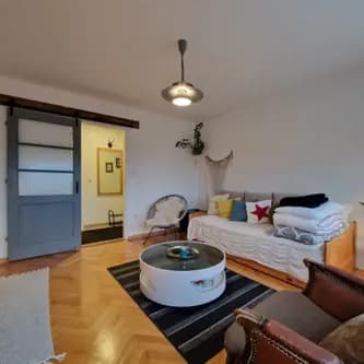 Stan 42m2 Grbavica prodaja BALKON 1