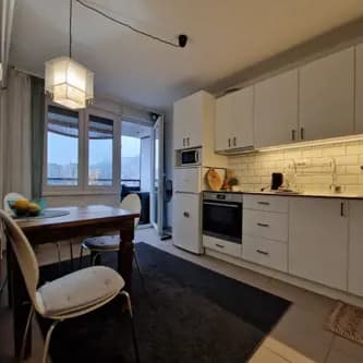 Stan 42m2 Grbavica prodaja BALKON 13