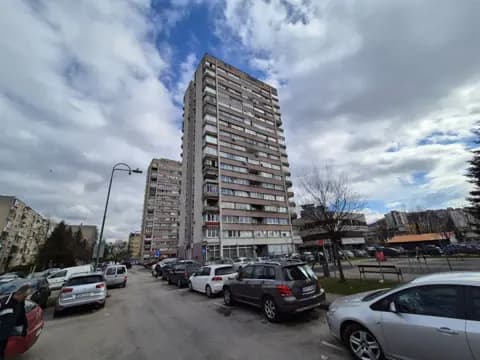Trosoban stan Čengić Vila, 73(79) m2 1