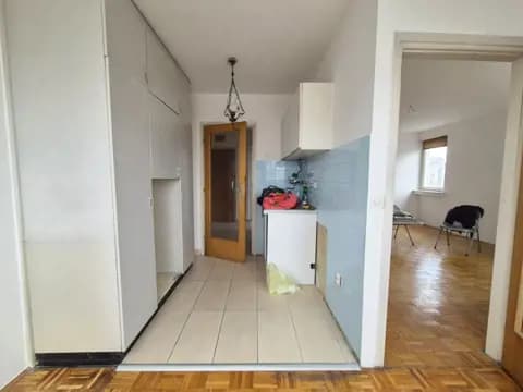 Trosoban stan Čengić Vila, 73(79) m2 15