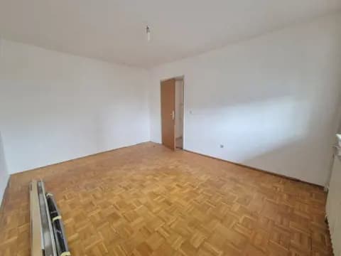 Trosoban stan Čengić Vila, 73(79) m2 20