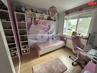 Stan Istočno Sarajevo Dobrinja I 93 m2 luksuzno opremljen 11