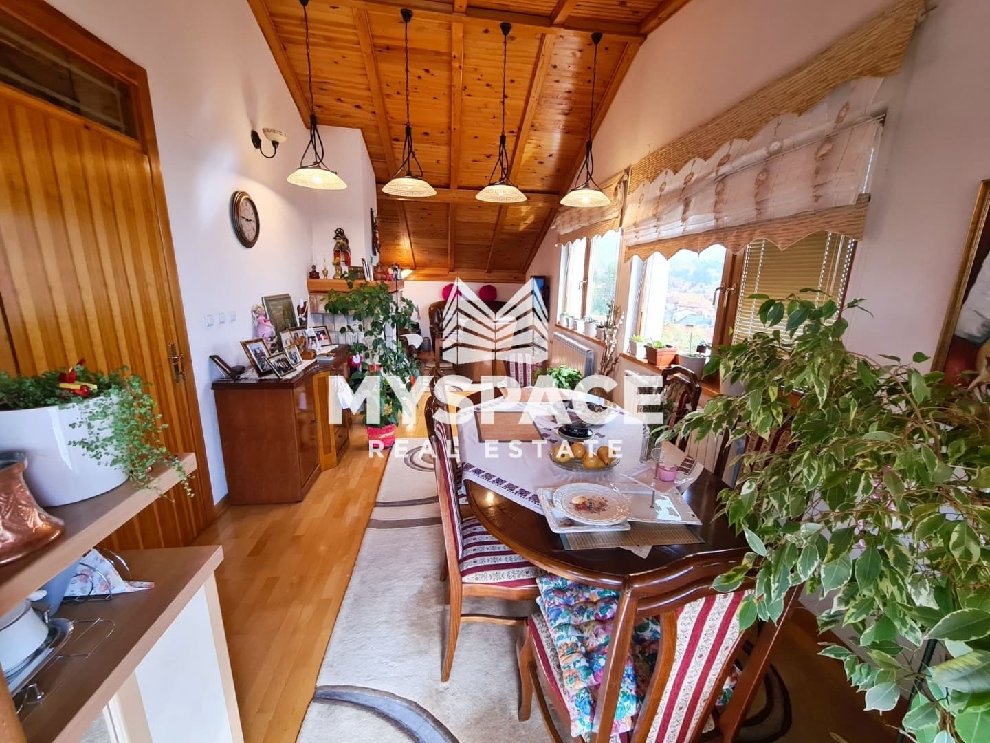 Kuća na tri etaže Pehlivanuša, 185 m2, #12061