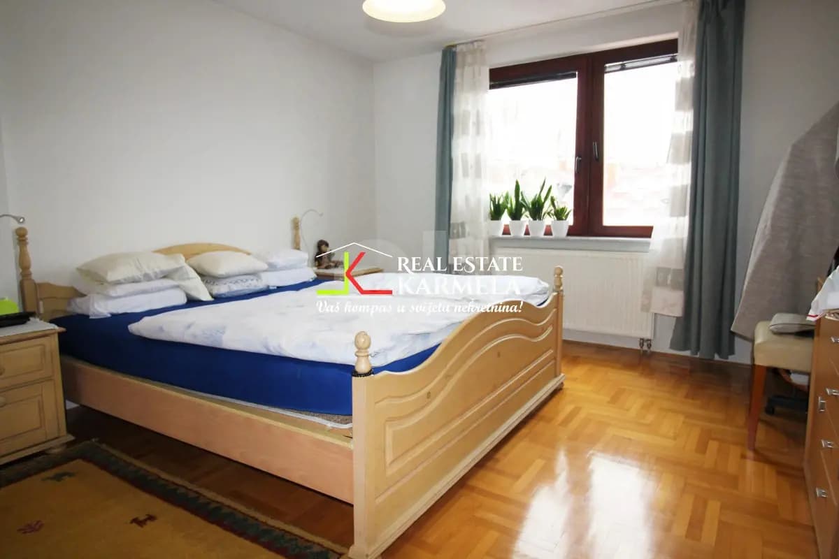 Petosoban stan - Trg Vilijama Šekspira - Novi Grad 1 Petosoban stan - Trg Vilijama Šekspira - Novi Grad 1