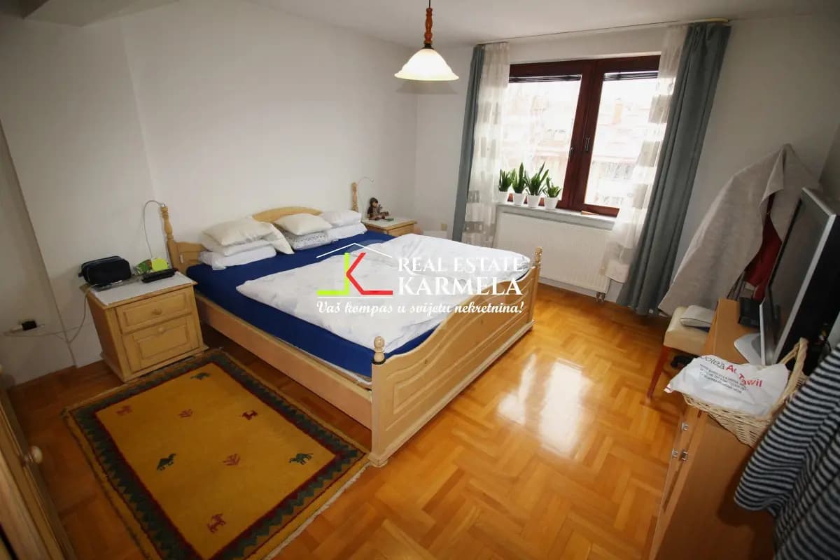 Petosoban stan - Trg Vilijama Šekspira - Novi Grad 1 Petosoban stan - Trg Vilijama Šekspira - Novi Grad 1