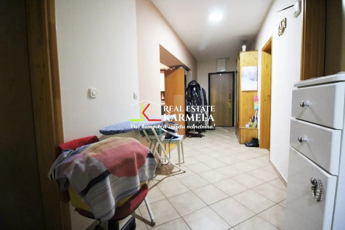 Petosoban stan - Trg Vilijama Šekspira - Novi Grad 5 Petosoban stan - Trg Vilijama Šekspira - Novi Grad 5