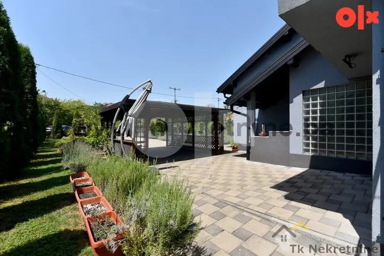 Kuća novije gradnje sa garažom i šadrvanom, Bokavići 1 Kuća novije gradnje sa garažom i šadrvanom, Bokavići 1